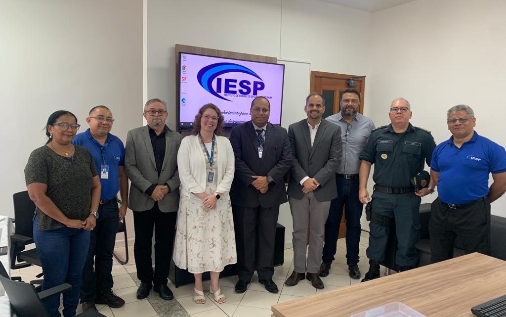 IESP RECEBE VISITA DA DIREÇÃO DA FACULDADE ESTÁCIO