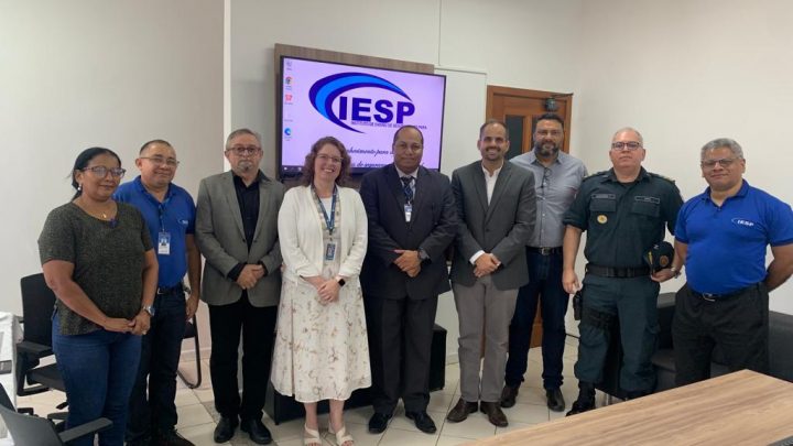 IESP RECEBE VISITA DA DIREÇÃO DA FACULDADE ESTÁCIO